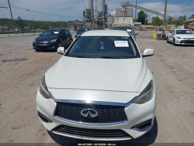 45122691 :رقم المزاد ، SJKCH5CP5JA044371 vin ، 2018 Infiniti Qx30 مزاد بيع
