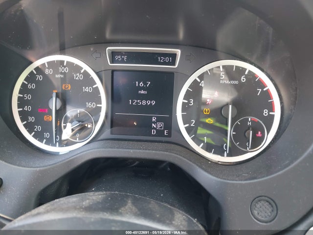 45122691 :رقم المزاد ، SJKCH5CP5JA044371 vin ، 2018 Infiniti Qx30 مزاد بيع
