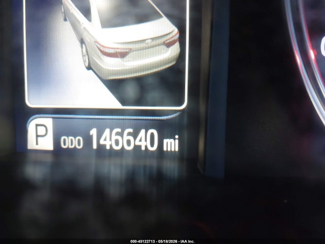 45122713 :رقم المزاد ، 4T1BK1FK5FU558621 vin ، 2015 Toyota Camry Xse V6 مزاد بيع