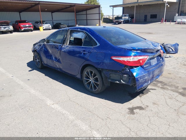45122713 :رقم المزاد ، 4T1BK1FK5FU558621 vin ، 2015 Toyota Camry Xse V6 مزاد بيع