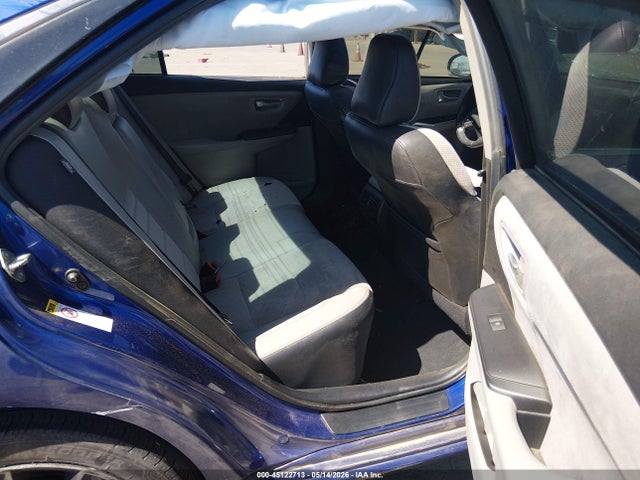 45122713 :رقم المزاد ، 4T1BK1FK5FU558621 vin ، 2015 Toyota Camry Xse V6 مزاد بيع