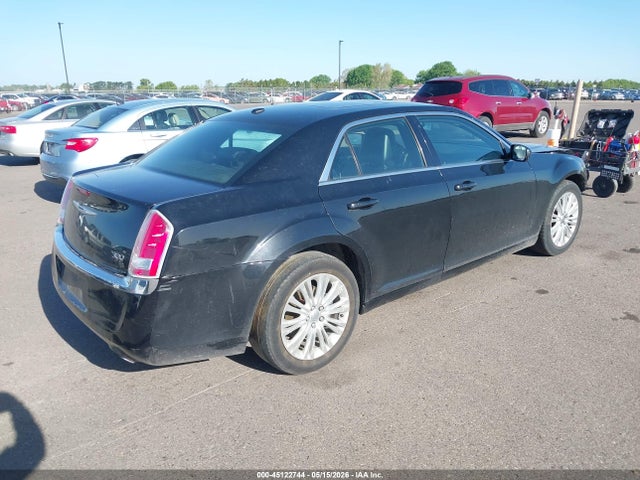 45122744 :رقم المزاد ، 2C3CCARG9DH592188 vin ، 2013 Chrysler 300 Motown مزاد بيع