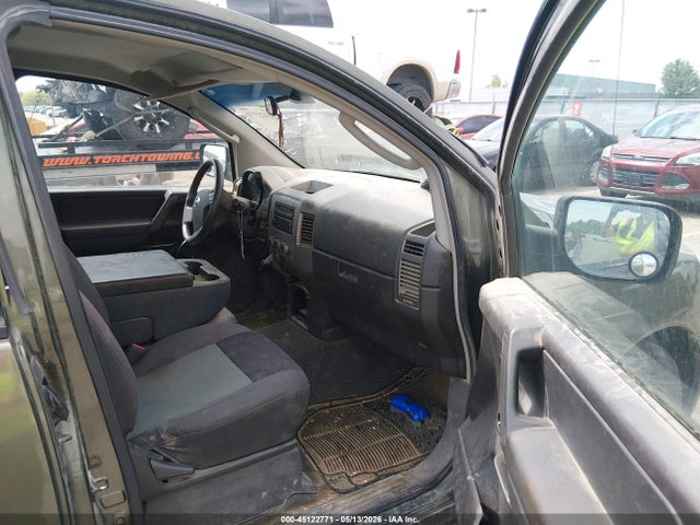 45122771 :رقم المزاد ، 1N6AA06AX5N528833 vin ، 2005 Nissan Titan Xe مزاد بيع