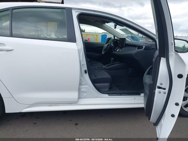 Toyota COROLLA LE 2026 JTDB4MEE9T3037172 Image 5