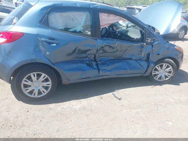 Mazda Mazda2 Sport 2014 JM1DE1KZ0E0181354 Image 6