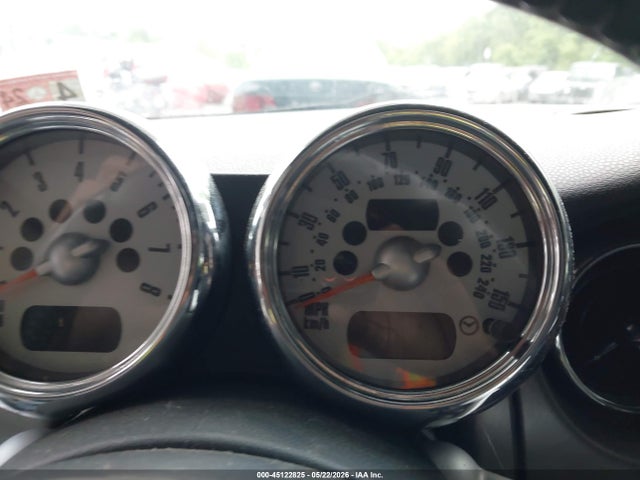 Продажа на аукционе авто 2006 Mini Cooper S, vin: WMWRH33536TF87147, номер лота: 45122825