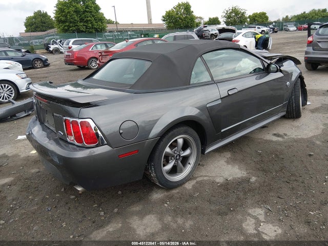 45122841 :رقم المزاد ، 1FAFP45X74F131650 vin ، 2004 Ford Mustang Gt مزاد بيع