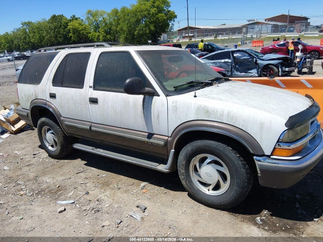 Продаж на аукціоні авто 1998 Chevrolet Blazer Lt, vin: 1GNDT13W0W2230611, номер лоту: 45122885