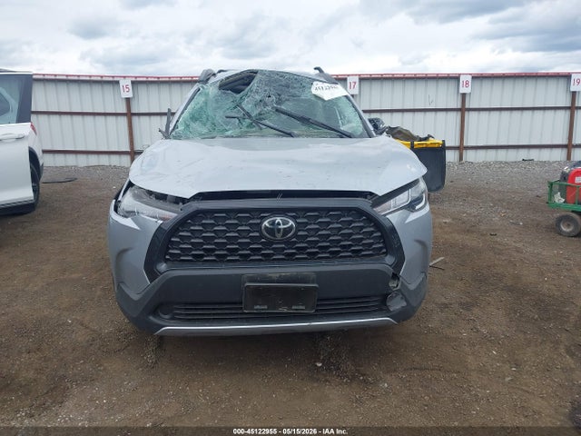 7MUBAABGXRV102038 Toyota Corolla Cross Le