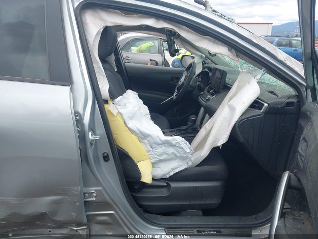 7MUBAABGXRV102038 Toyota Corolla Cross Le