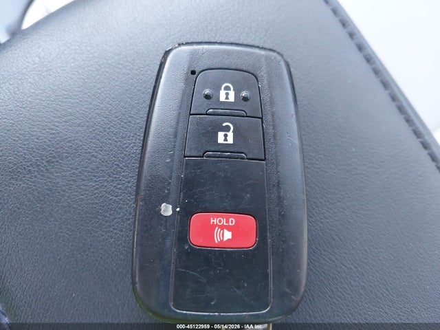 45122959 :رقم المزاد ، JTDKARFU1G3027057 vin ، 2016 Toyota Prius Four مزاد بيع