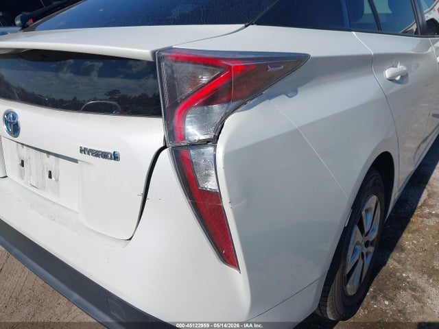 45122959 :رقم المزاد ، JTDKARFU1G3027057 vin ، 2016 Toyota Prius Four مزاد بيع