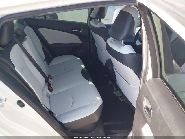 45122959 :رقم المزاد ، JTDKARFU1G3027057 vin ، 2016 Toyota Prius Four مزاد بيع