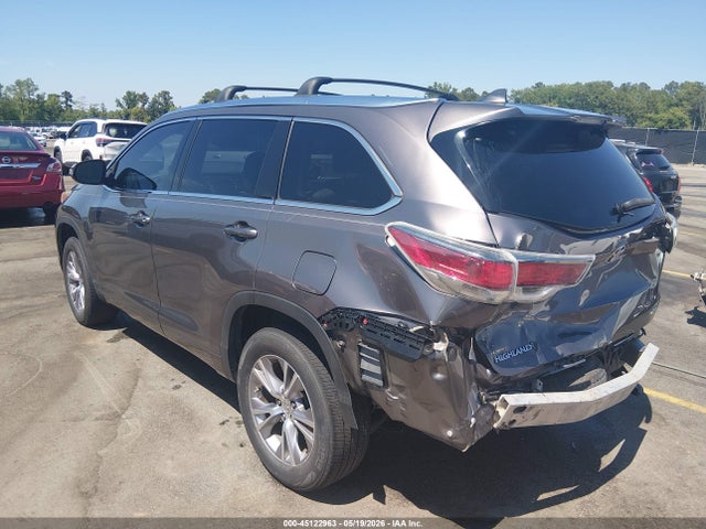 2015 Toyota Highlander Xle V6 მანქანა იყიდება აუქციონზე, vin: 5TDKKRFH8FS048470, აუქციონის ნომერი: 45122963