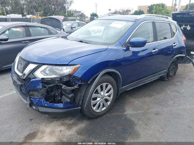 2017 Nissan Rogue S მანქანა იყიდება აუქციონზე, vin: KNMAT2MT6HP592941, აუქციონის ნომერი: 45122999