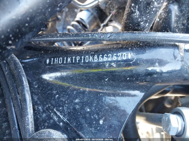 Harley-Davidson FLTRXS 2019 1HD1KTP10KB662620 Image 10