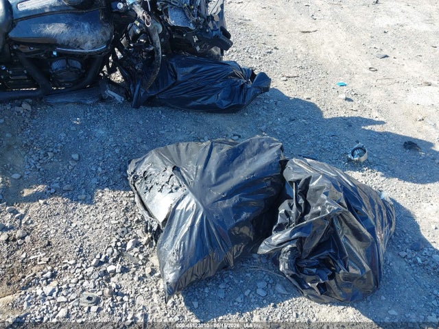 Harley-Davidson FLTRXS 2019 1HD1KTP10KB662620 Image 11