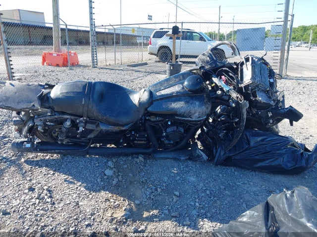 Harley-Davidson FLTRXS 2019 1HD1KTP10KB662620 Image 12