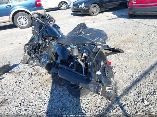 Harley-Davidson FLTRXS 2019 1HD1KTP10KB662620 Image 3