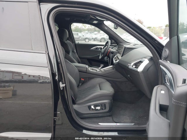 5YM23CS02P9S32496 BMW Xm