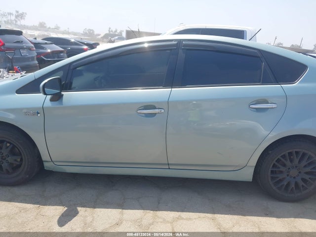 Toyota PRIUS PLUG-IN 2014 JTDKN3DP9E3061937 Image 14