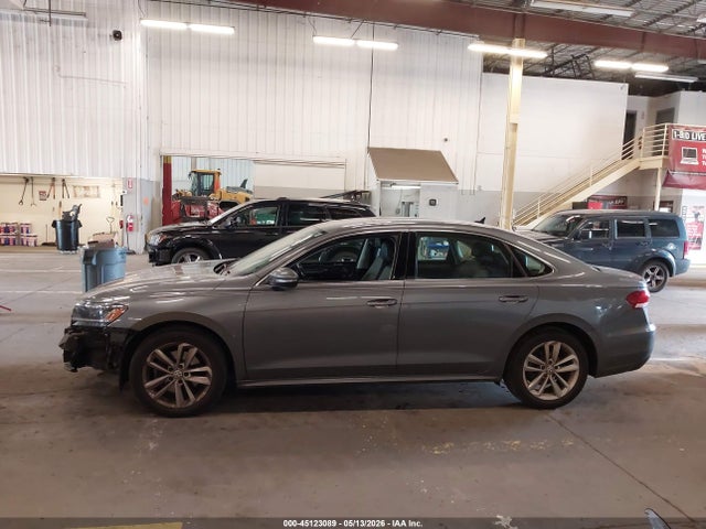 2020 Volkswagen Passat 2.0t Se მანქანა იყიდება აუქციონზე, vin: 1VWSA7A30LC009286, აუქციონის ნომერი: 45123089