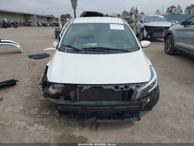Продаж на аукціоні авто 2018 Kia Forte Lx, vin: 3KPFK4A77JE218405, номер лоту: 45123109