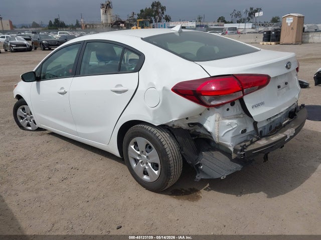Продаж на аукціоні авто 2018 Kia Forte Lx, vin: 3KPFK4A77JE218405, номер лоту: 45123109