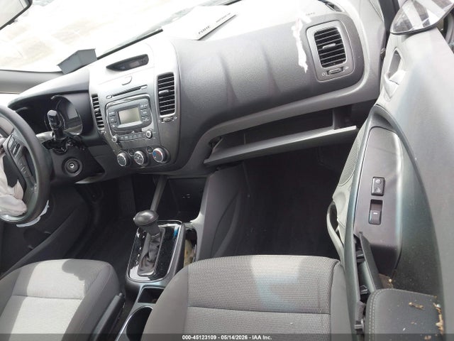 Продаж на аукціоні авто 2018 Kia Forte Lx, vin: 3KPFK4A77JE218405, номер лоту: 45123109
