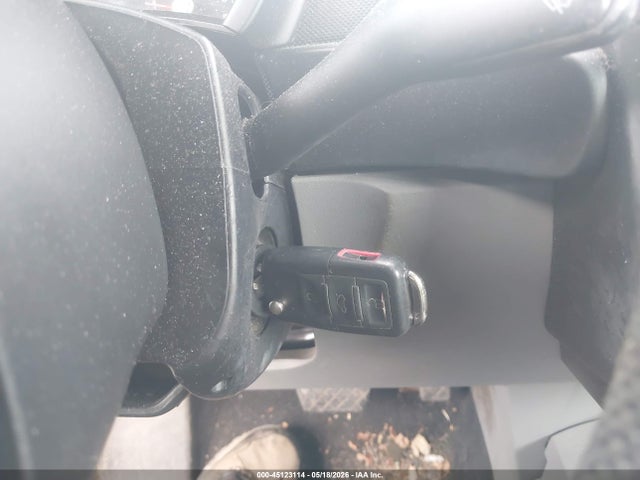 Aukcja sprzedaży 2004 Volkswagen New Beetle Gls, vin: 3VWCM31Y14M338045, numer aukcji: 45123114