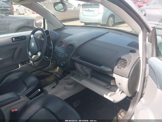 Aukcja sprzedaży 2004 Volkswagen New Beetle Gls, vin: 3VWCM31Y14M338045, numer aukcji: 45123114