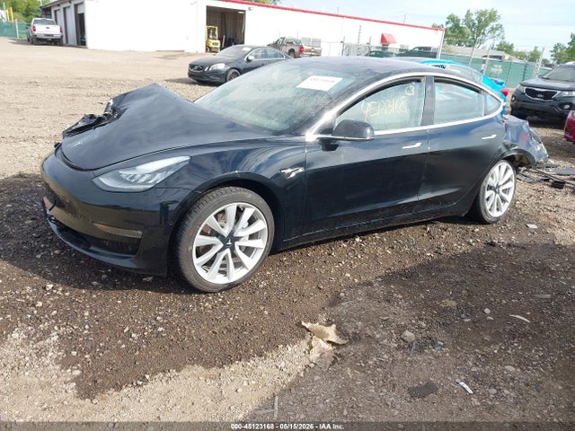 2018 Tesla Model 3 Long Range/mid Range მანქანა იყიდება აუქციონზე, vin: 5YJ3E1EAXJF122759, აუქციონის ნომერი: 45123168