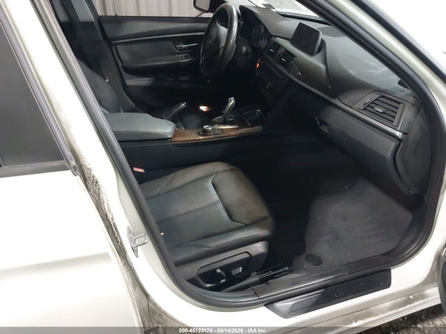 Aukcja sprzedaży 2014 Bmw 320i, vin: WBA3B1C55EP680347, numer aukcji: 45123170