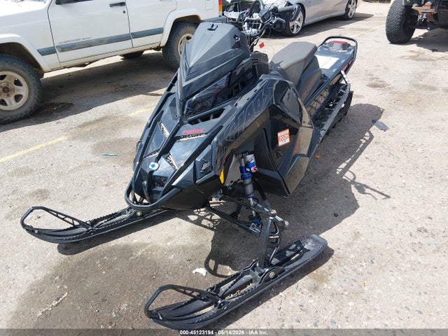 45123194 :رقم المزاد ، SN1TFG8M3PC256036 vin ، 2023 Polaris Snowmobile مزاد بيع