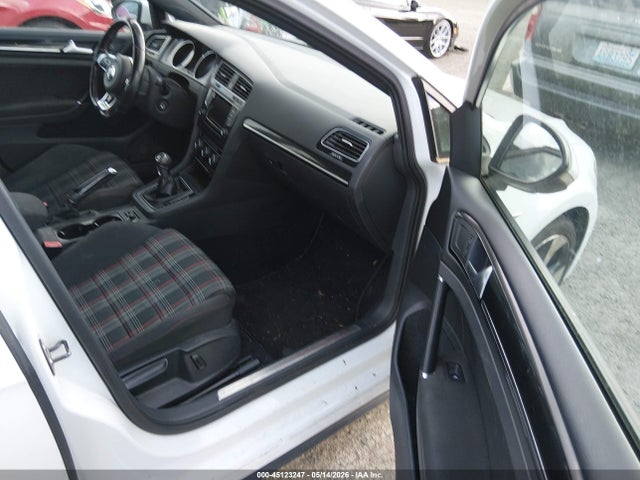 3VW5T7AU8FM098981 Volkswagen Golf Gti 2.0t S 4-door