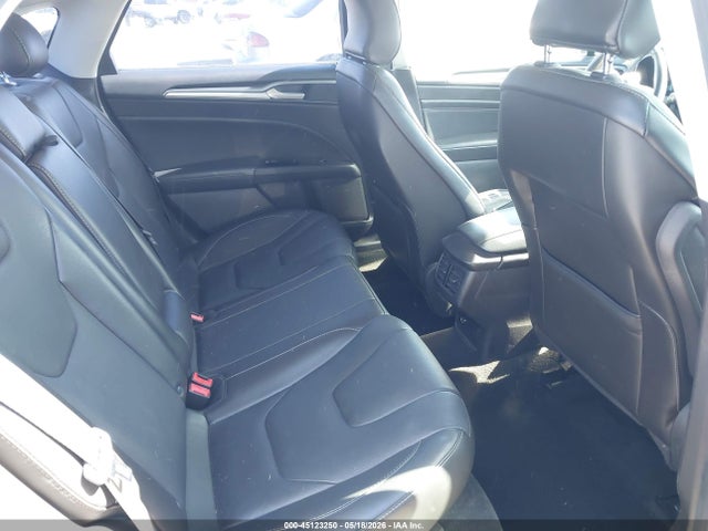 45123250 :رقم المزاد ، 3FA6P0SU1GR229566 vin ، 2016 Ford Fusion Energi Titanium مزاد بيع