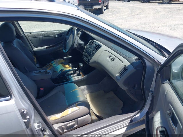 2001 Honda Accord 3.0 Ex მანქანა იყიდება აუქციონზე, vin: 1HGCG16511A037069, აუქციონის ნომერი: 45123256