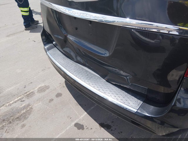 2014 Chrysler Town & Country Touring მანქანა იყიდება აუქციონზე, vin: 2C4RC1BG6ER251519, აუქციონის ნომერი: 45123267