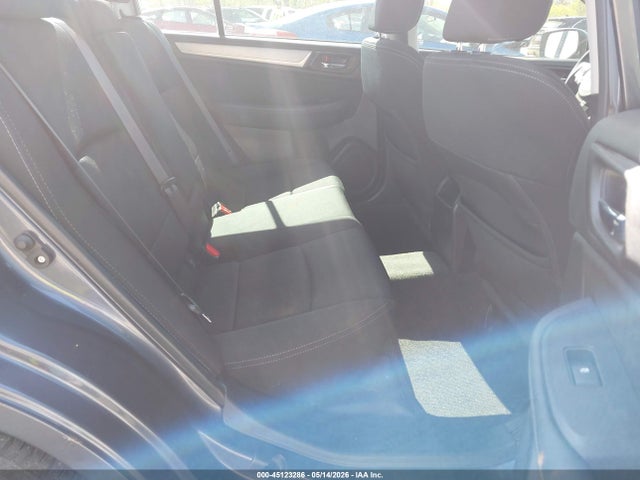 45123286 :رقم المزاد ، 4S3BNBC64F3044967 vin ، 2015 Subaru Legacy 2.5i Premium مزاد بيع