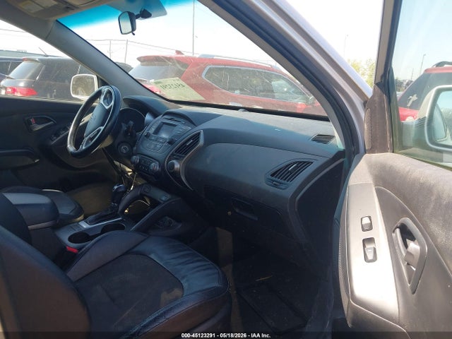 Продажа на аукционе авто 2015 Hyundai Tucson Se, vin: KM8JUCAG6FU970860, номер лота: 45123291