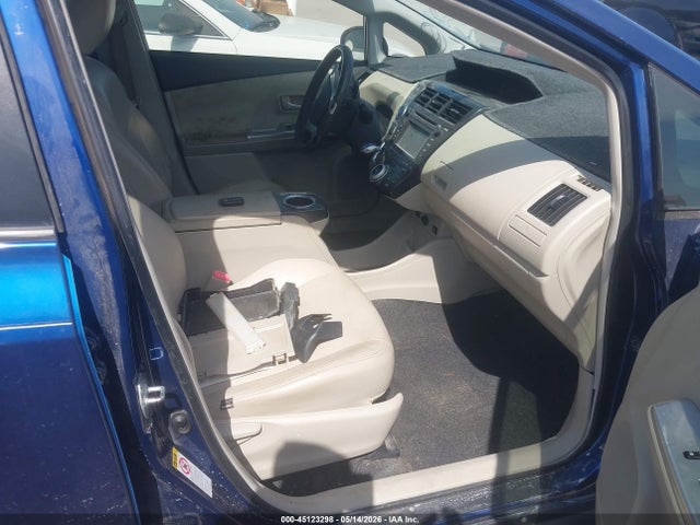 45123298 :رقم المزاد ، JTDZN3EU8C3147420 vin ، 2012 Toyota Prius V Three مزاد بيع