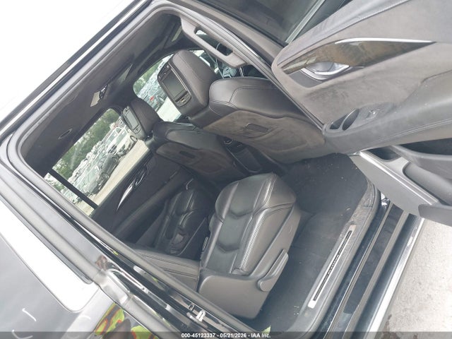 Cadillac Escalade Esv Platinum 2017 1GYS4KKJ1HR270077 Image 8