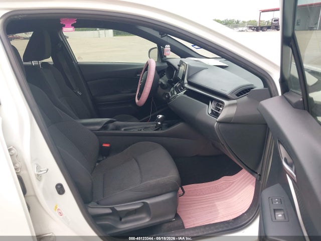 2018 Toyota C-hr Xle მანქანა იყიდება აუქციონზე, vin: NMTKHMBX2JR021948, აუქციონის ნომერი: 45123344