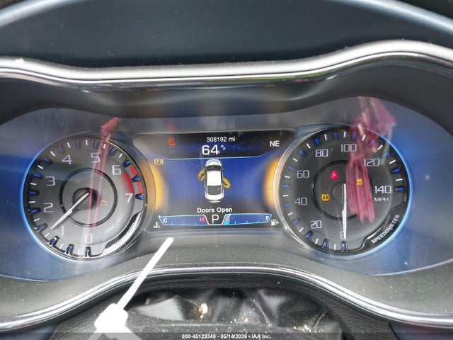 2016 Chrysler 200 S მანქანა იყიდება აუქციონზე, vin: 1C3CCCBB9GN113905, აუქციონის ნომერი: 45123348