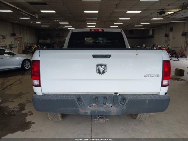 45123461 :رقم المزاد ، 3C6TR5CT3JG306698 vin ، 2018 Ram 2500 مزاد بيع