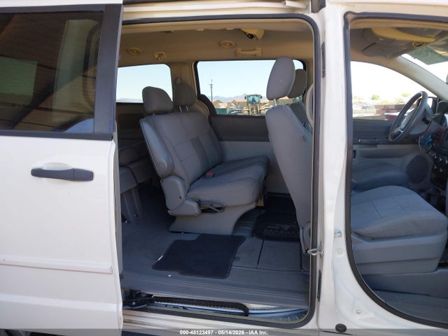 Продаж на аукціоні авто 2008 Chrysler Town & Country Lx, vin: 2A8HR44HX8R618811, номер лоту: 45123497