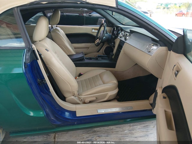 45123521 :رقم المزاد ، 1ZVHT85H755185758 vin ، 2005 Ford Mustang Gt مزاد بيع