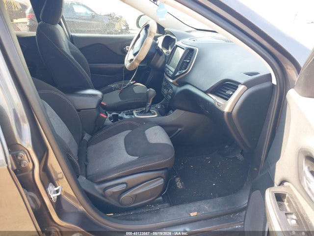 45123587 :رقم المزاد ، 1C4PJMCS8EW137918 vin ، 2014 Jeep Cherokee Latitude مزاد بيع