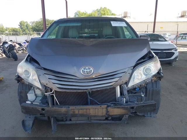 Aukcja sprzedaży 2013 Toyota Sienna Xle V6 8 Passenger, vin: 5TDYK3DC7DS321023, numer aukcji: 45123604