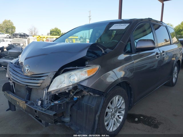 Aukcja sprzedaży 2013 Toyota Sienna Xle V6 8 Passenger, vin: 5TDYK3DC7DS321023, numer aukcji: 45123604